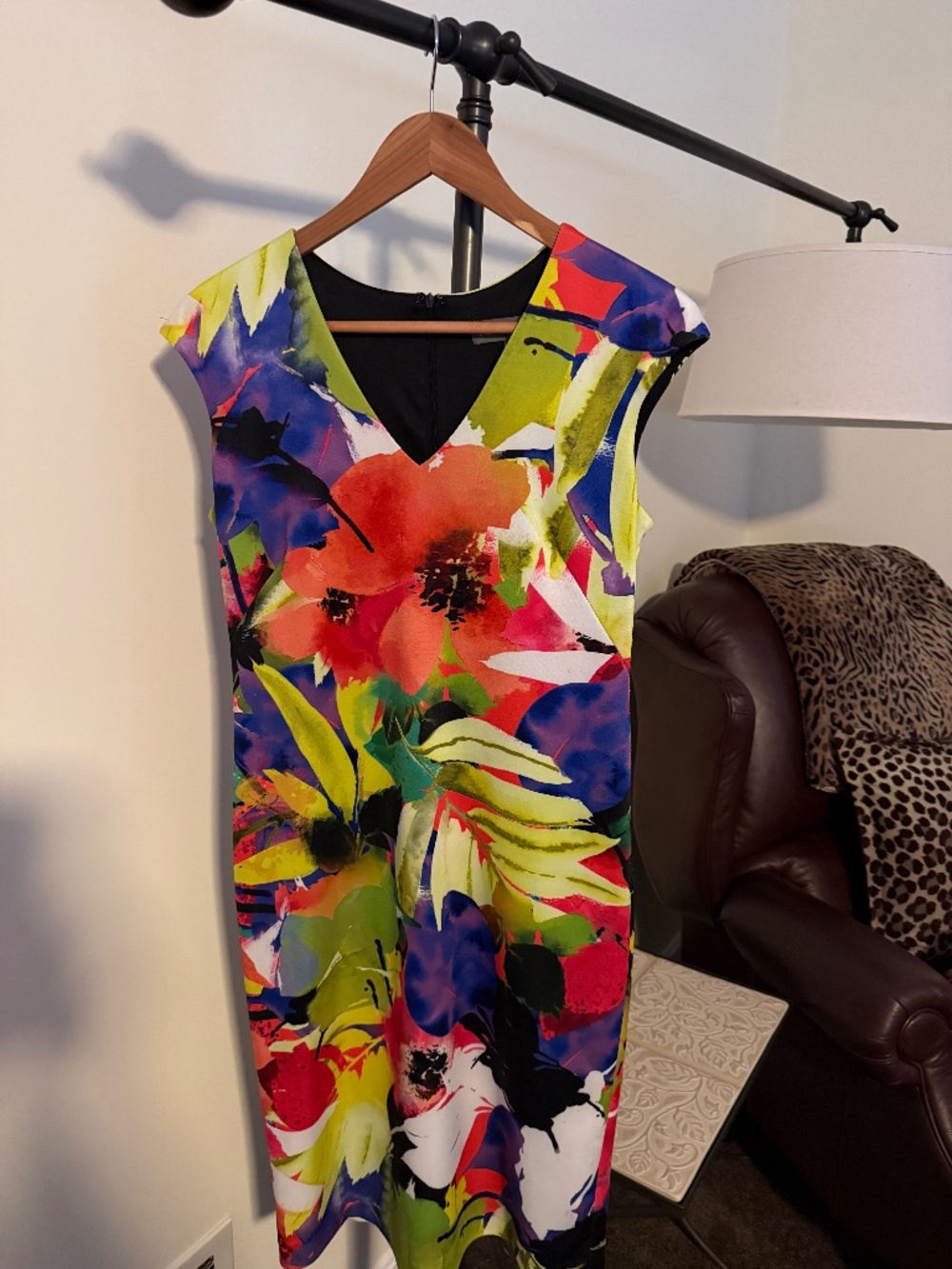 Donna Ricco Multicolor Floral Stretch V-Neck Sleeveless Shift Dress